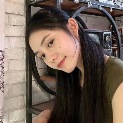 年轻女孩爱过来